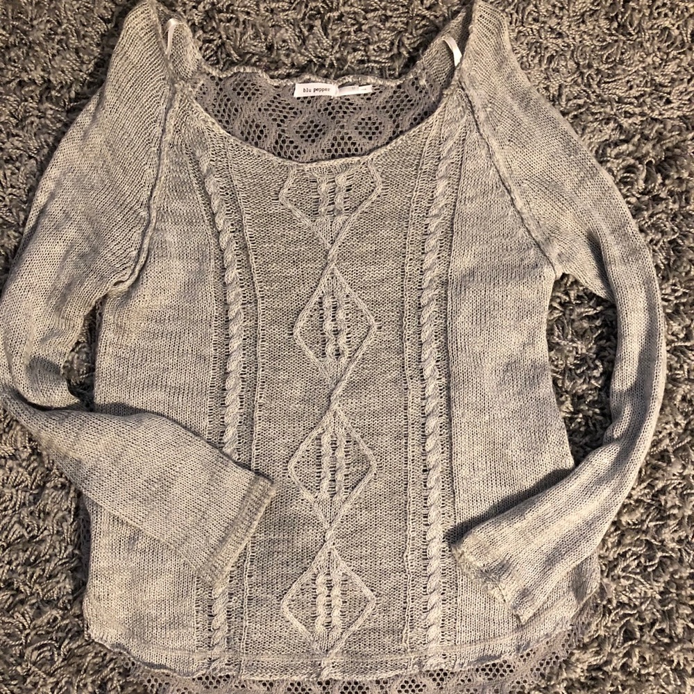 Women’s Grey Long Sleeve Sweater